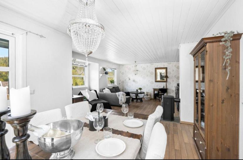 Hébergement de vacances Sjarmerende Familievennlig Hus Med 2 Soverom
